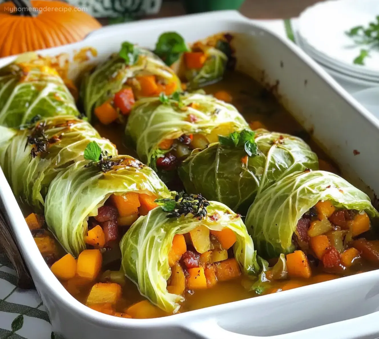Rollitos de col saboyana rellenos de calabaza